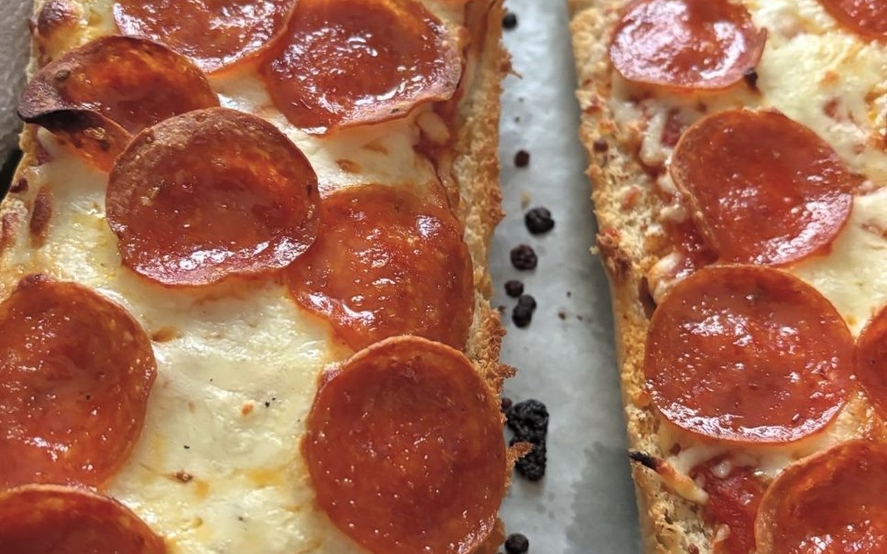 Pepperoni pizza closeup